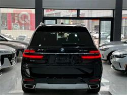 بي ام دبليو X7